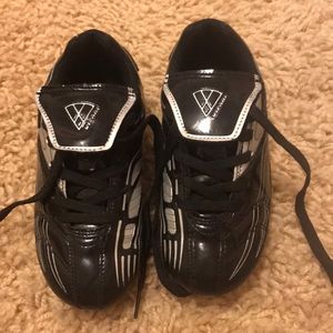 Toddler size 9 soccer cleats